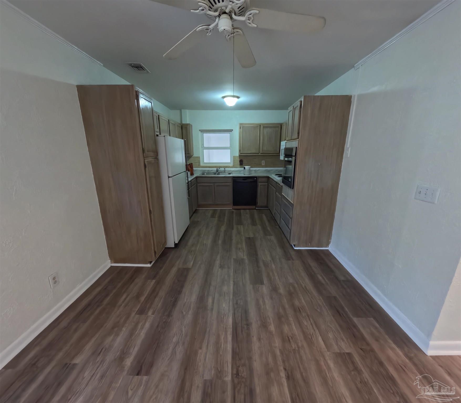 3525 Wellington Road Pensacola, FL 32504 - Photo 4 of 14