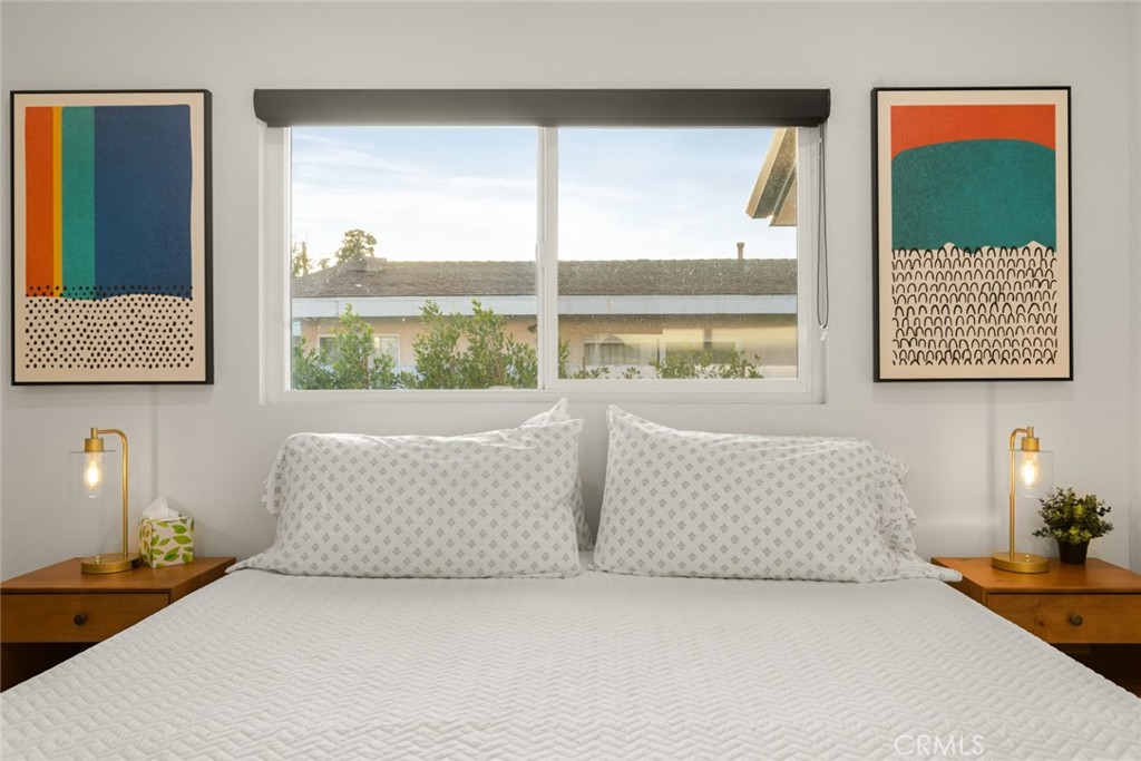4555 Oakdale Street Montclair, CA 91763 - Photo 21 of 39 a living room with furniture and a large window