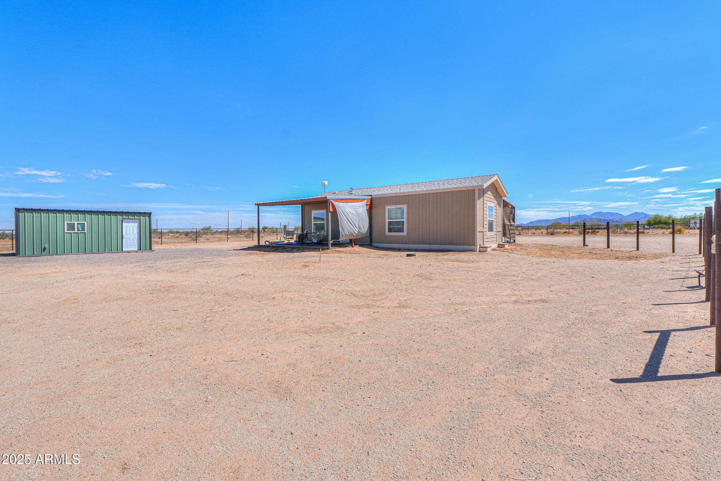 52998 West Badger Road Maricopa, AZ 85139 - Photo 25 of 51 23