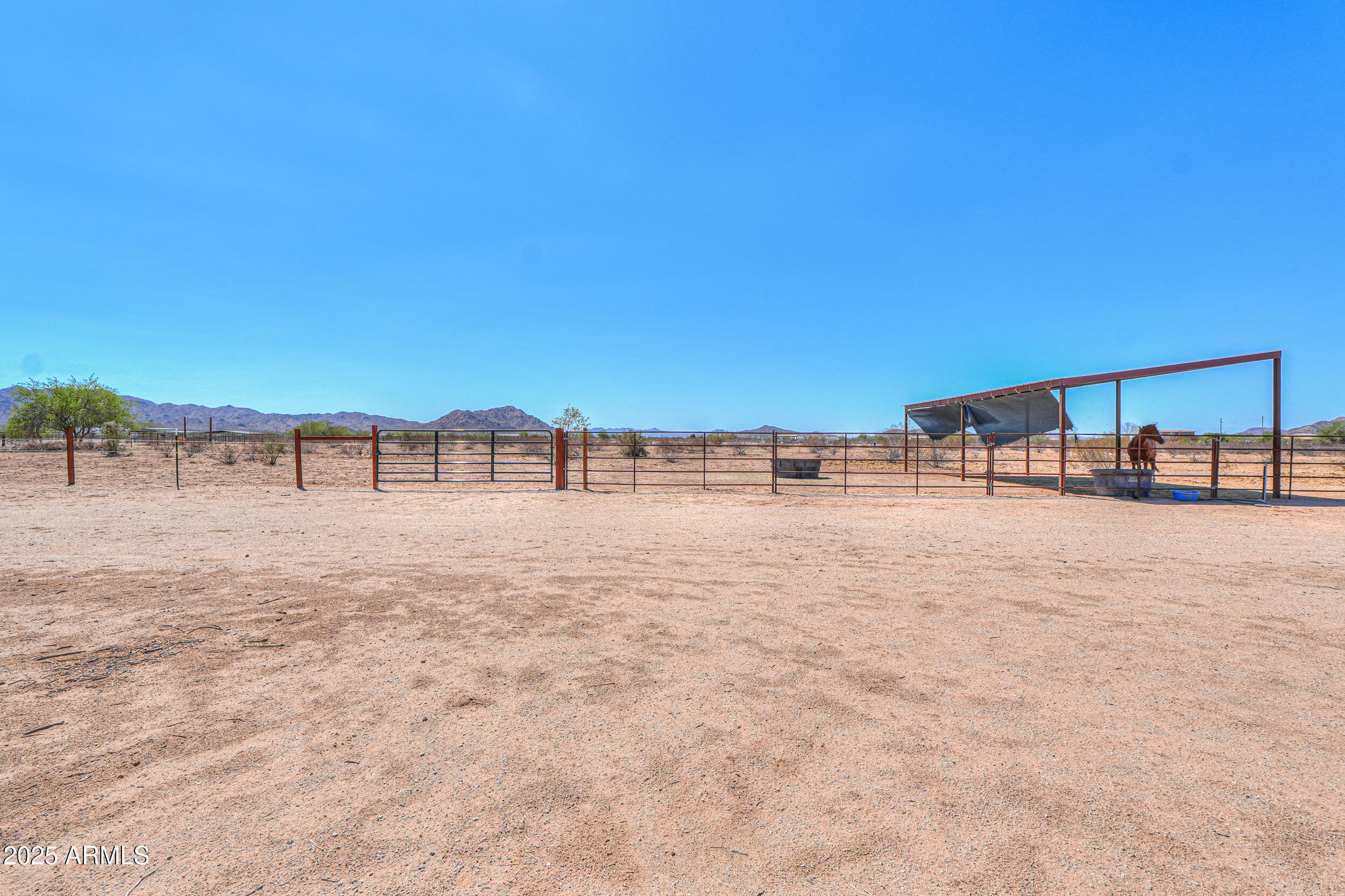 52998 West Badger Road Maricopa, AZ 85139 - Photo 26 of 51 24