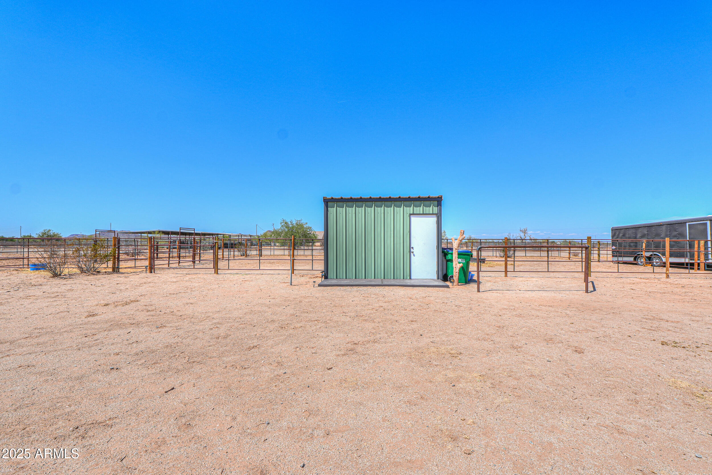 52998 West Badger Road Maricopa, AZ 85139 - Photo 27 of 51 25
