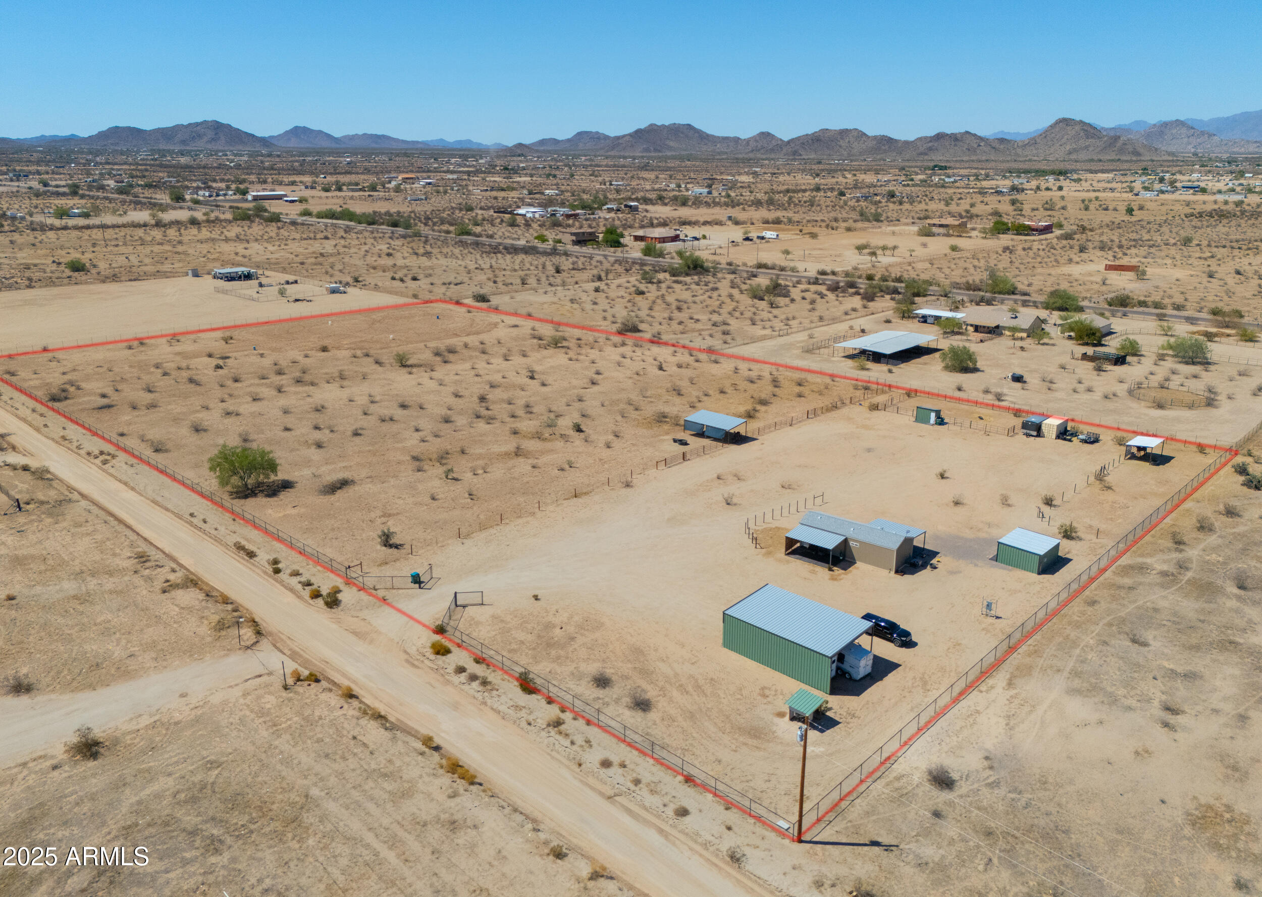 52998 West Badger Road Maricopa, AZ 85139 - Photo 36 of 51 35