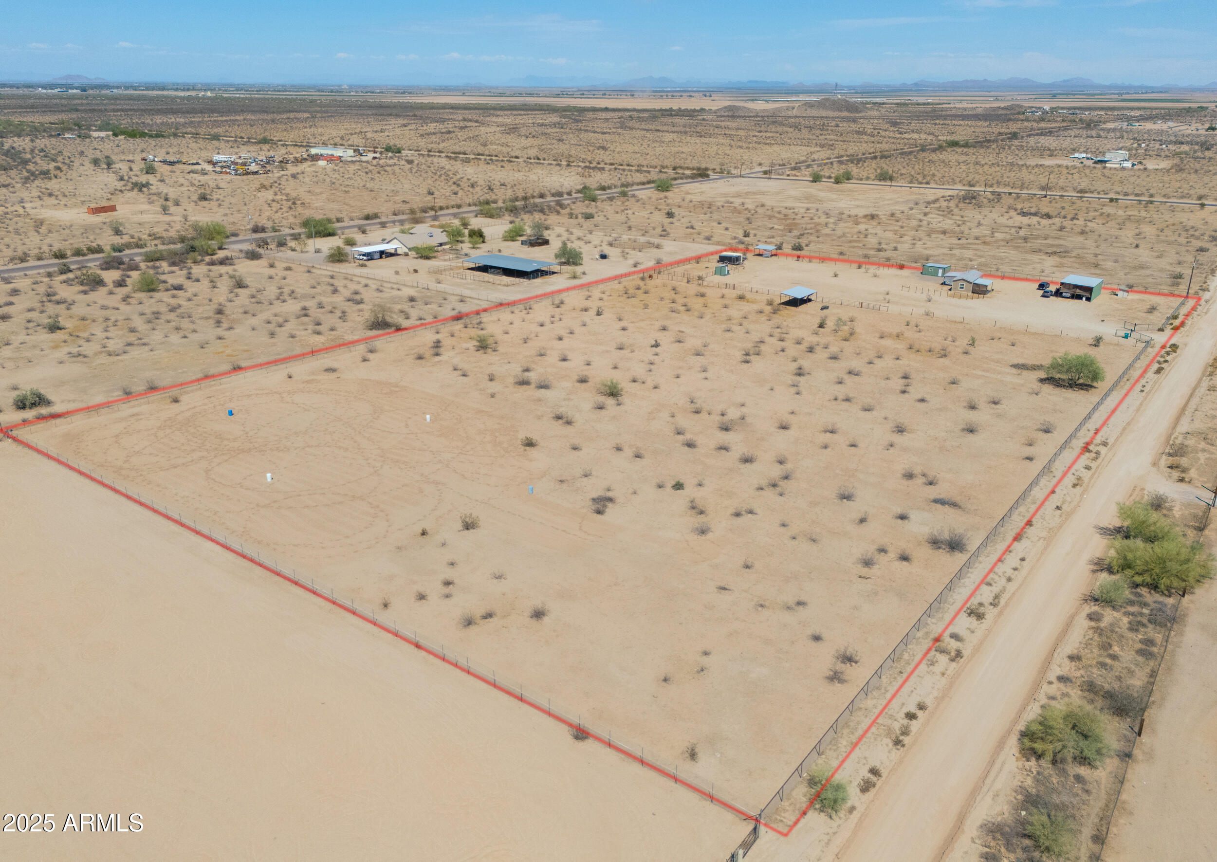 52998 West Badger Road Maricopa, AZ 85139 - Photo 41 of 51 44