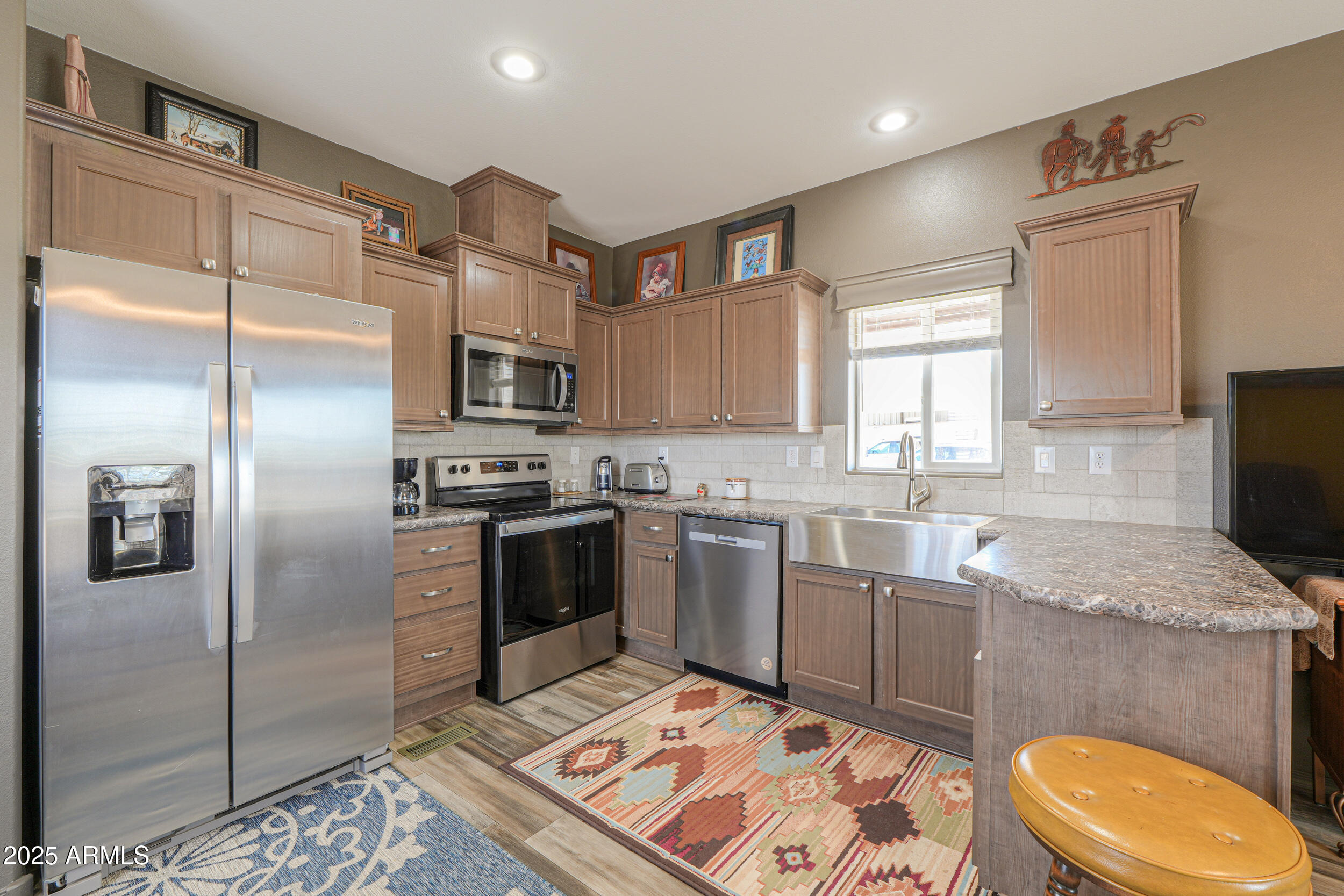 52998 West Badger Road Maricopa, AZ 85139 - Photo 9 of 51 07