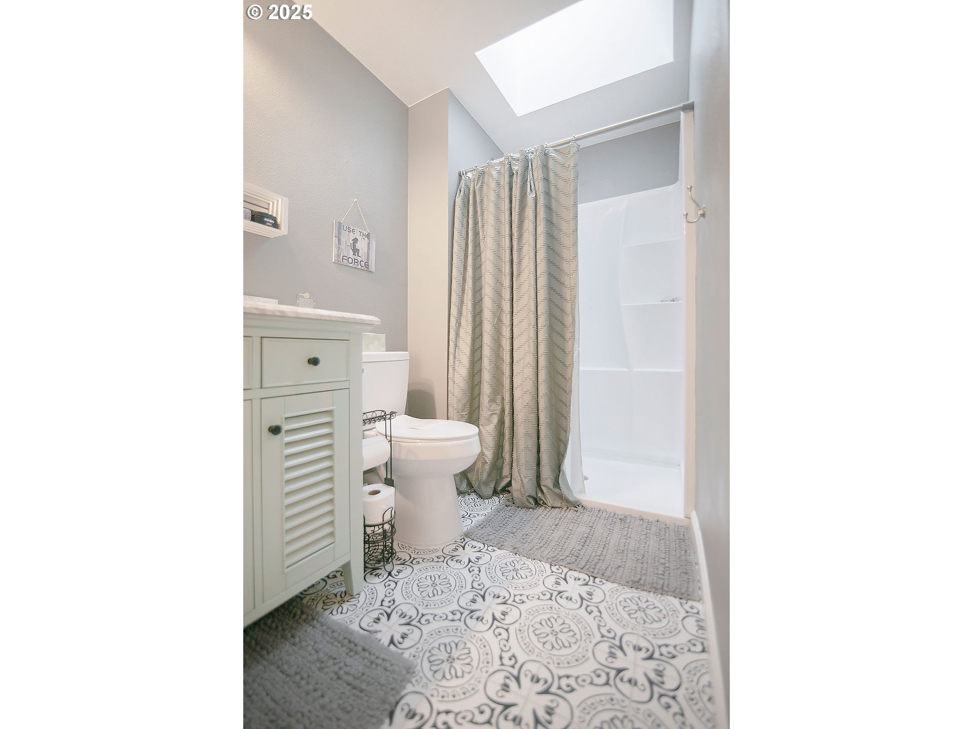 197 Stankey Road Castle Rock, WA 98611 - Photo 25 of 48 Bathroom