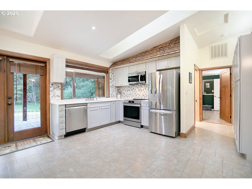 197 Stankey Road Castle Rock, WA 98611 - Photo 34 of 48 Accessory Dwelling Unit