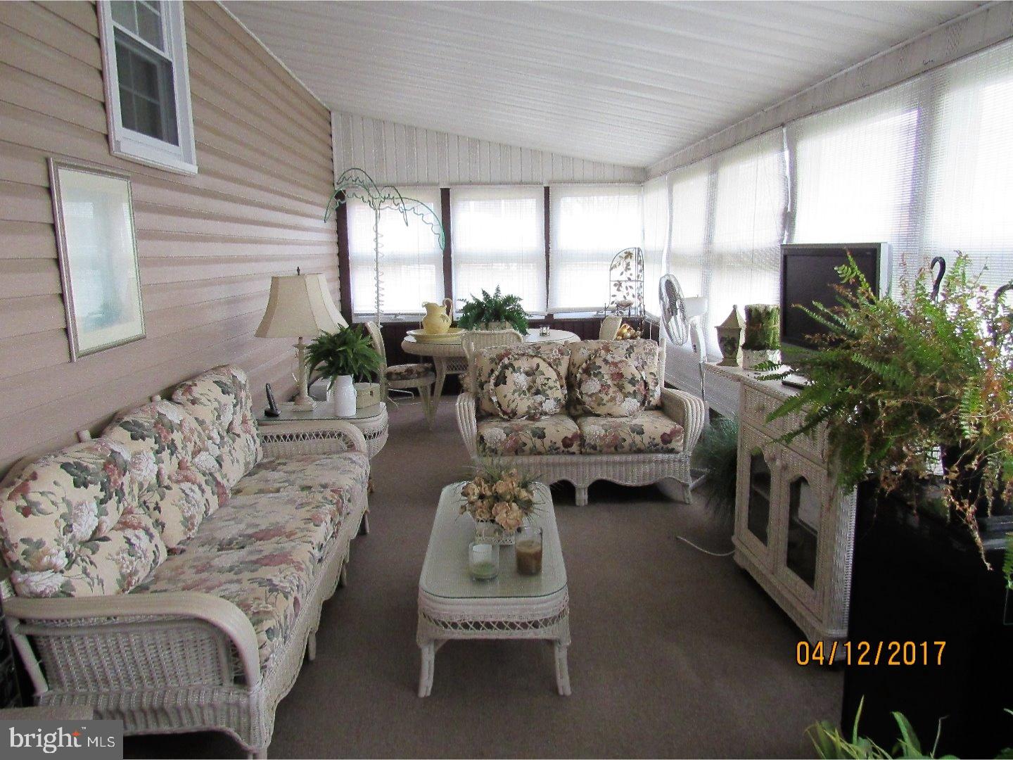 9313 Academy Road Philadelphia, PA 19114 - Photo 8 of 24 Sun Room
