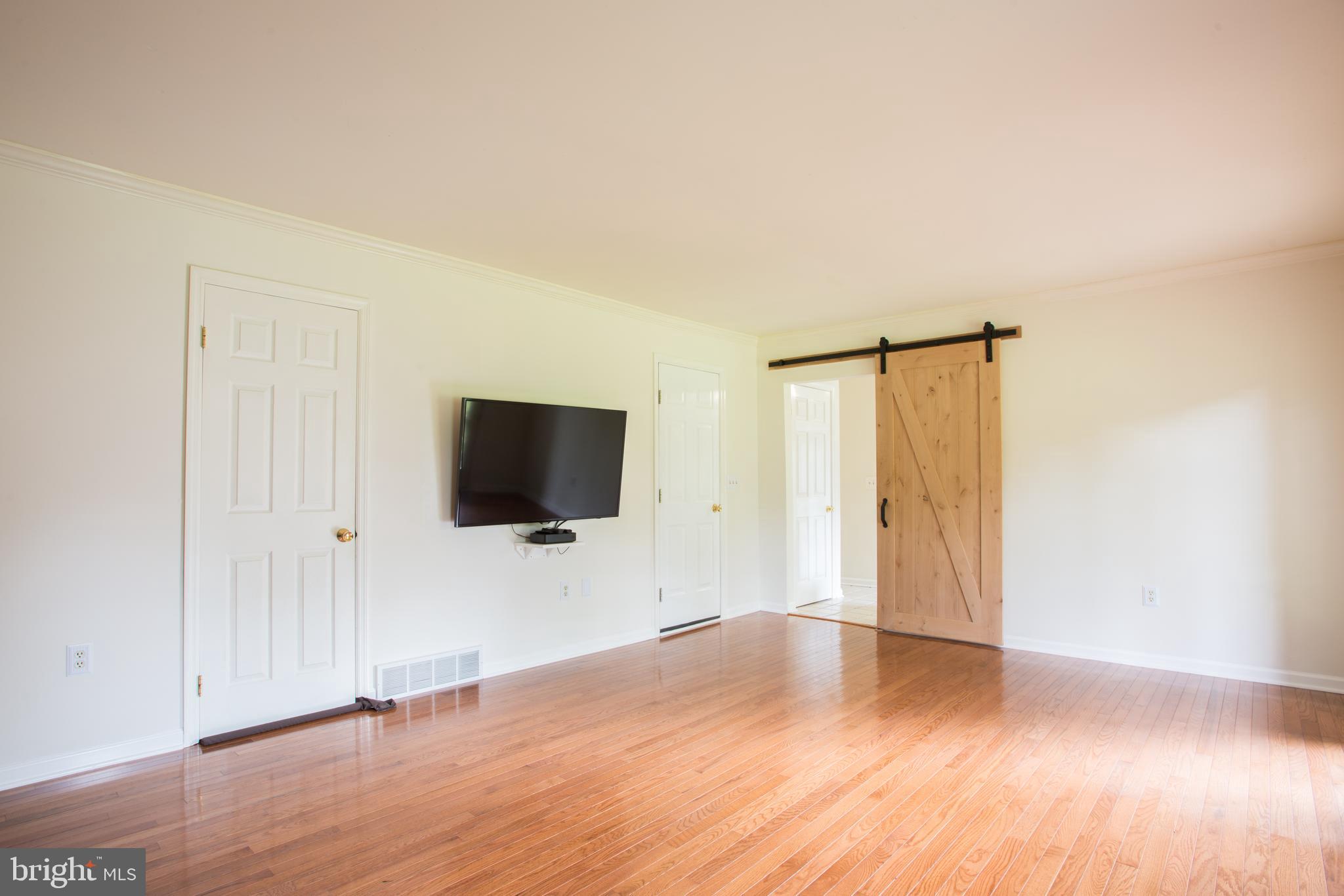 239 Grandview Road Hummelstown, PA 17036 - Photo 8 of 22 Family Room