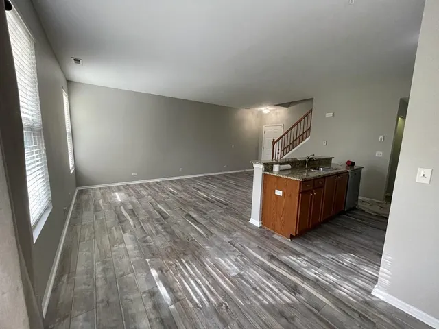 $2,450 | 3915 Granite Court, Aurora, IL 60504