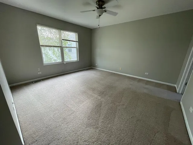 $2,450 | 3915 Granite Court, Aurora, IL 60504