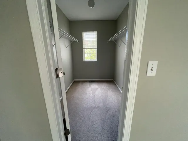 $2,450 | 3915 Granite Court, Aurora, IL 60504