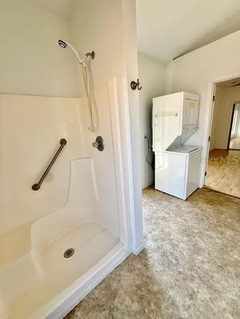 a view of utility room