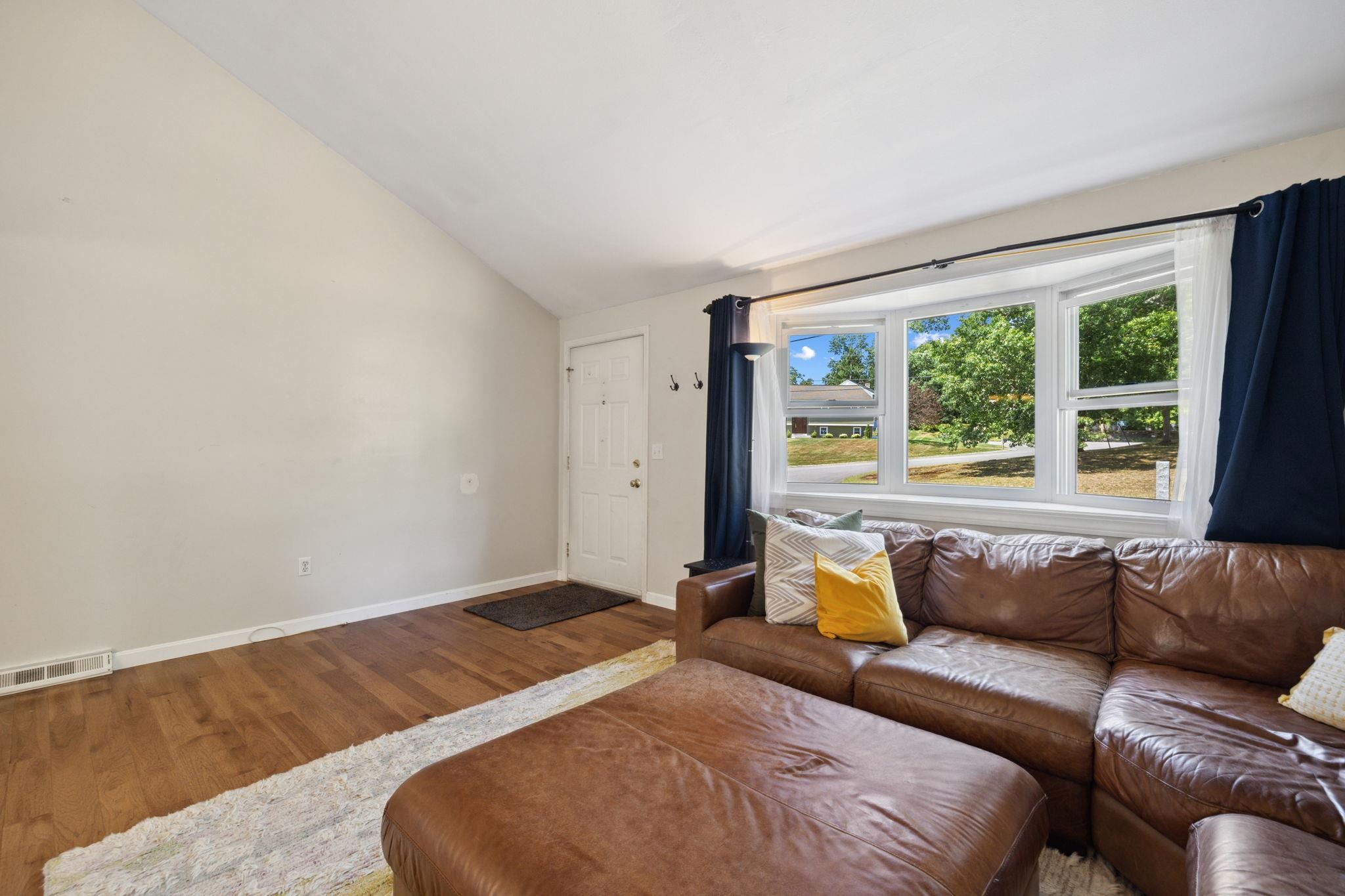 155 Hills Ferry Road Nashua, NH 03064 - Photo 32 of 37 Gallery Image 32
