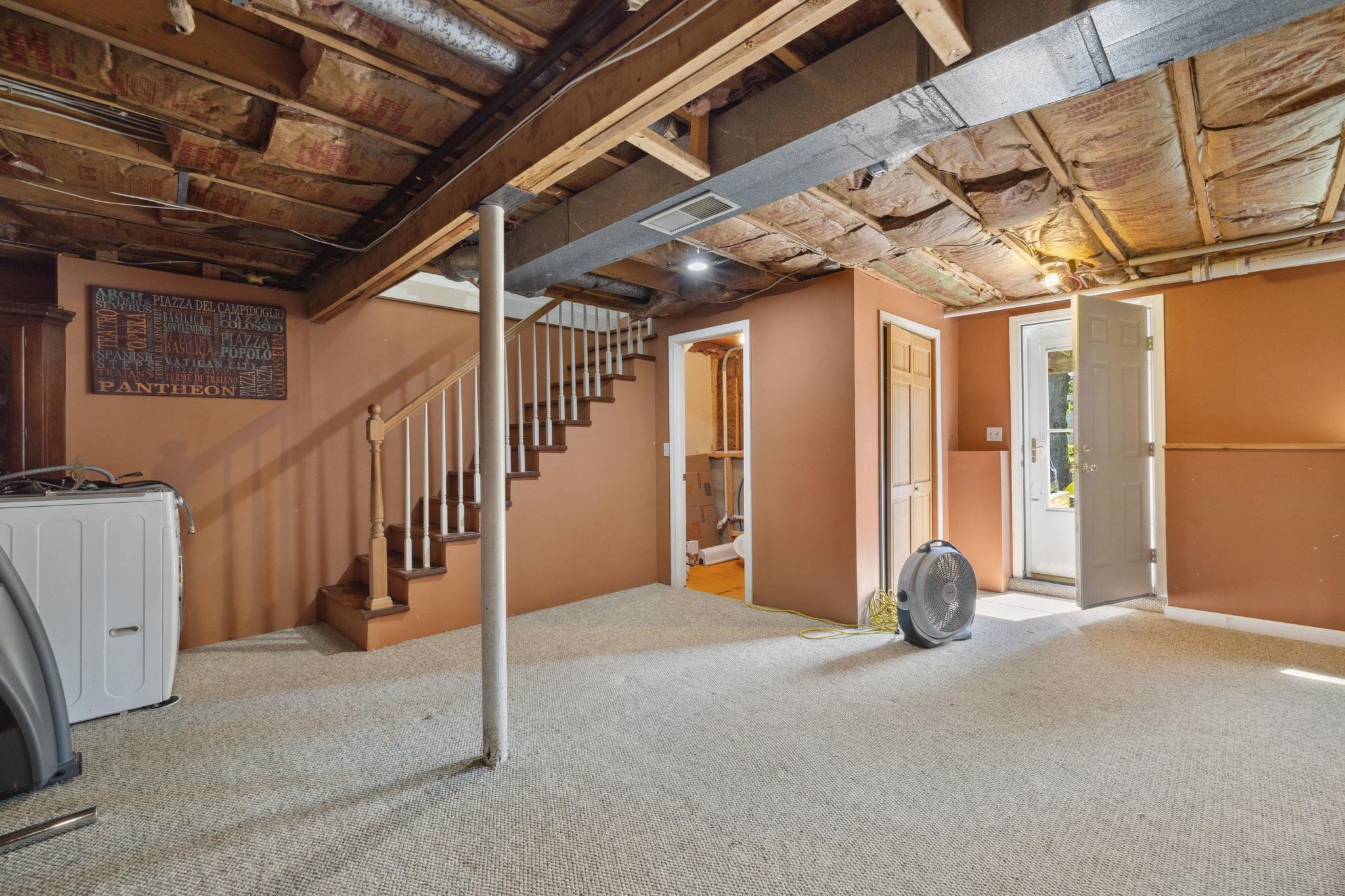 155 Hills Ferry Road Nashua, NH 03064 - Photo 10 of 37 Gallery Image 10
