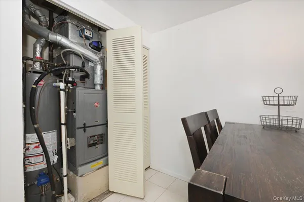 $339,999 | 271 Birchwood Road, Medford, NY 11763