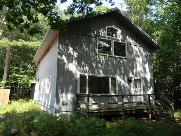$249,000 | 6383 South Lakeshore Drive, Pentwater, MI 49449