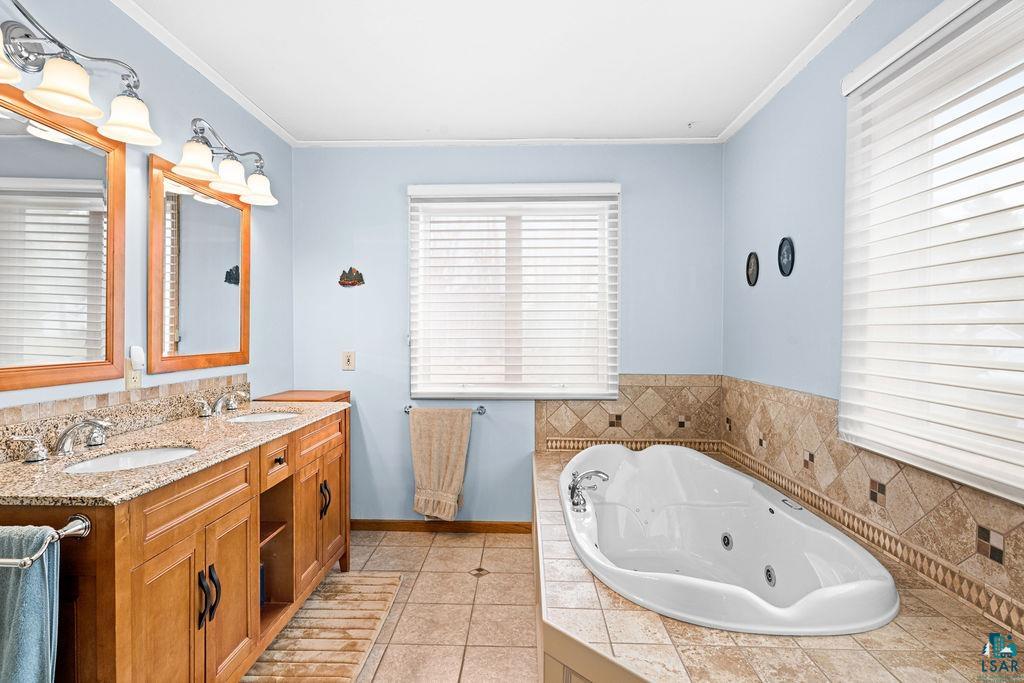 5203 Country Road Hermantown, MN 55810 - Photo 12 of 48 Gallery Image 12