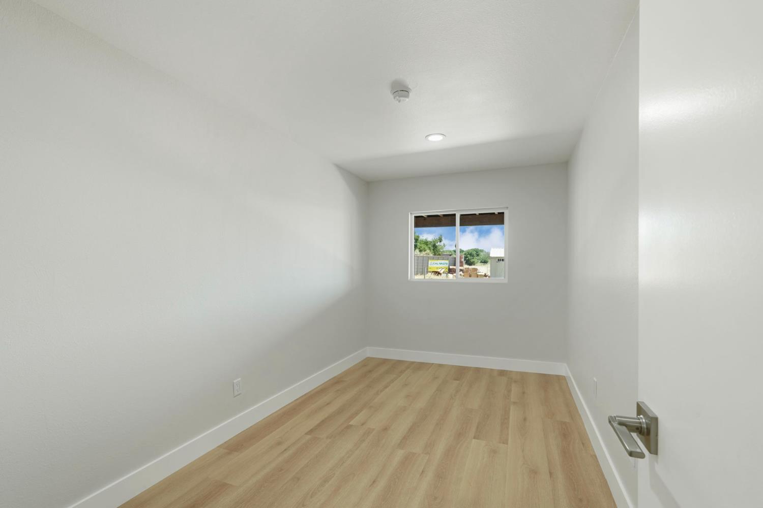 2650 West Twitchell Island Road Rio Vista, CA 94571 - Photo 50 of 60 Downstairs bedroom.