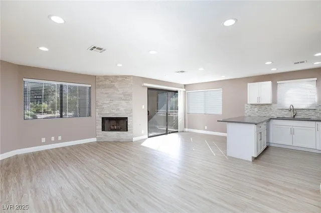 $1,550 | 5058 South Rainbow Boulevard, Unit 102, Las Vegas, NV 89118