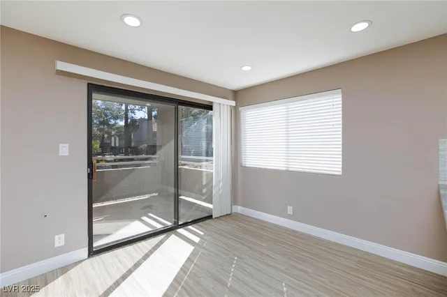 $1,550 | 5058 South Rainbow Boulevard, Unit 102, Las Vegas, NV 89118