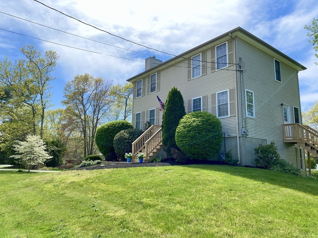 2 Forestview Drive Fairhaven, MA 02719 - Photo 11 of 42