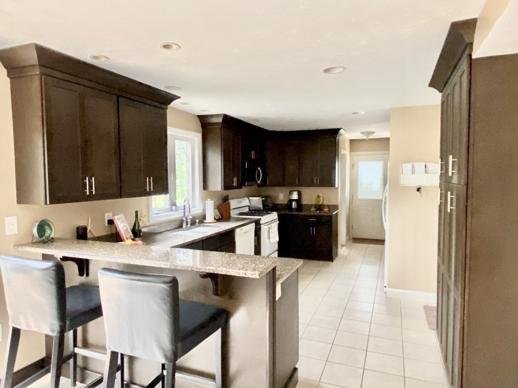 2 Forestview Drive Fairhaven, MA 02719 - Photo 21 of 42