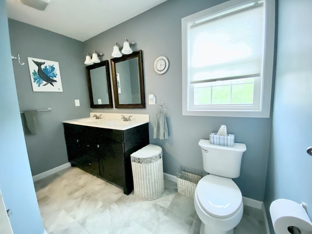 2 Forestview Drive Fairhaven, MA 02719 - Photo 38 of 42