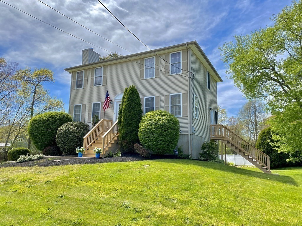 2 Forestview Drive Fairhaven, MA 02719 - Photo 4 of 42