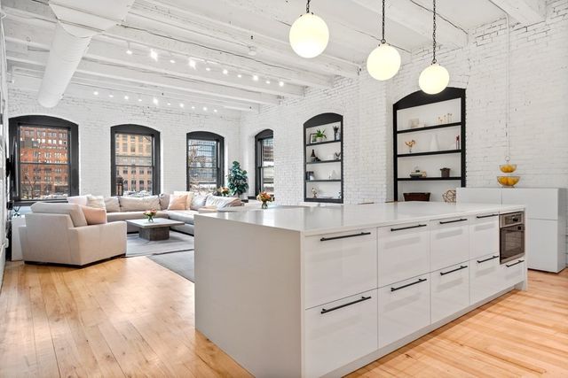 $1,460,000 | 21 Wormwood Street, Unit 214, Boston, MA 02210