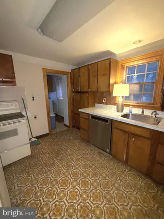 $399,900 | 307 Hastings Avenue, Wallingford, PA 19086