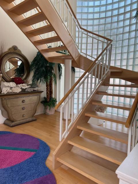 1522 Gulf Boulevard Indian Rocks Beach, FL 33785 - Photo 6 of 52 a view of entryway