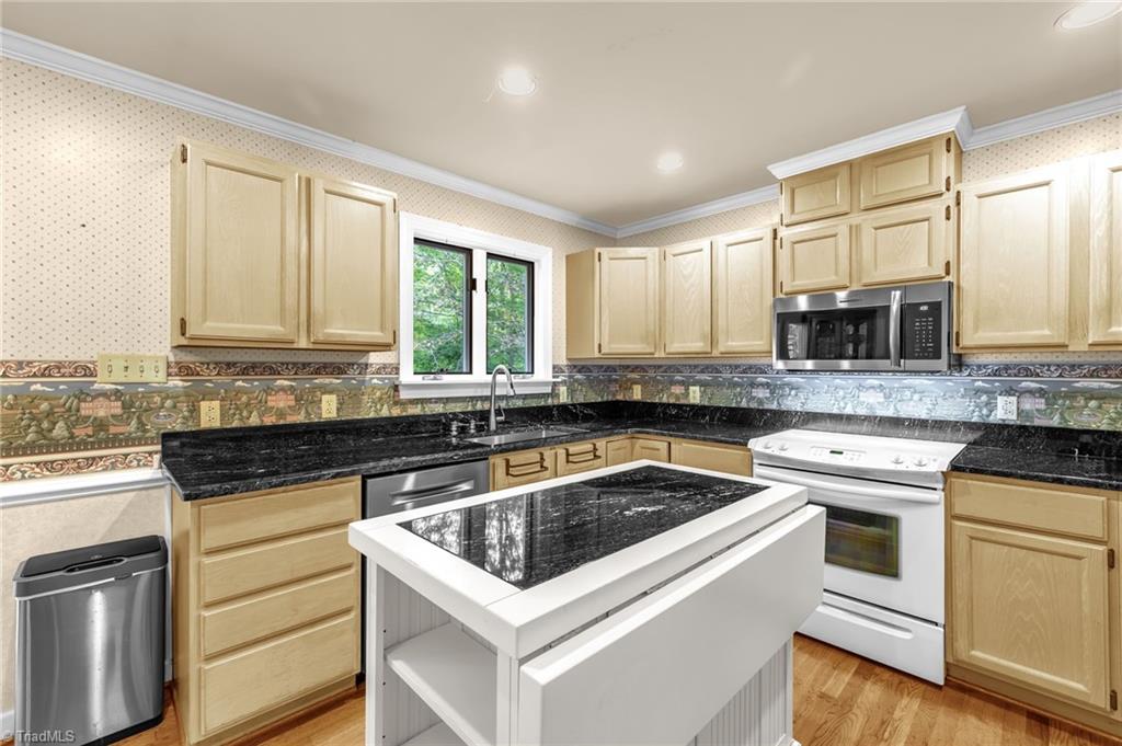 247 Quail Hollow Road Reidsville, NC 27320 - Photo 13 of 46
