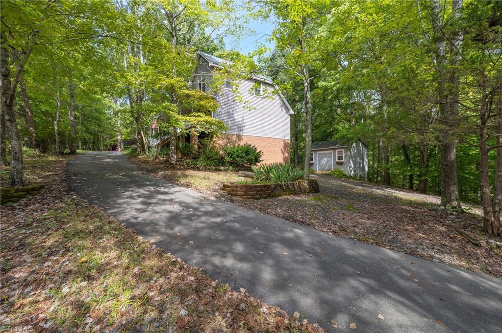 247 Quail Hollow Road Reidsville, NC 27320 - Photo 3 of 46