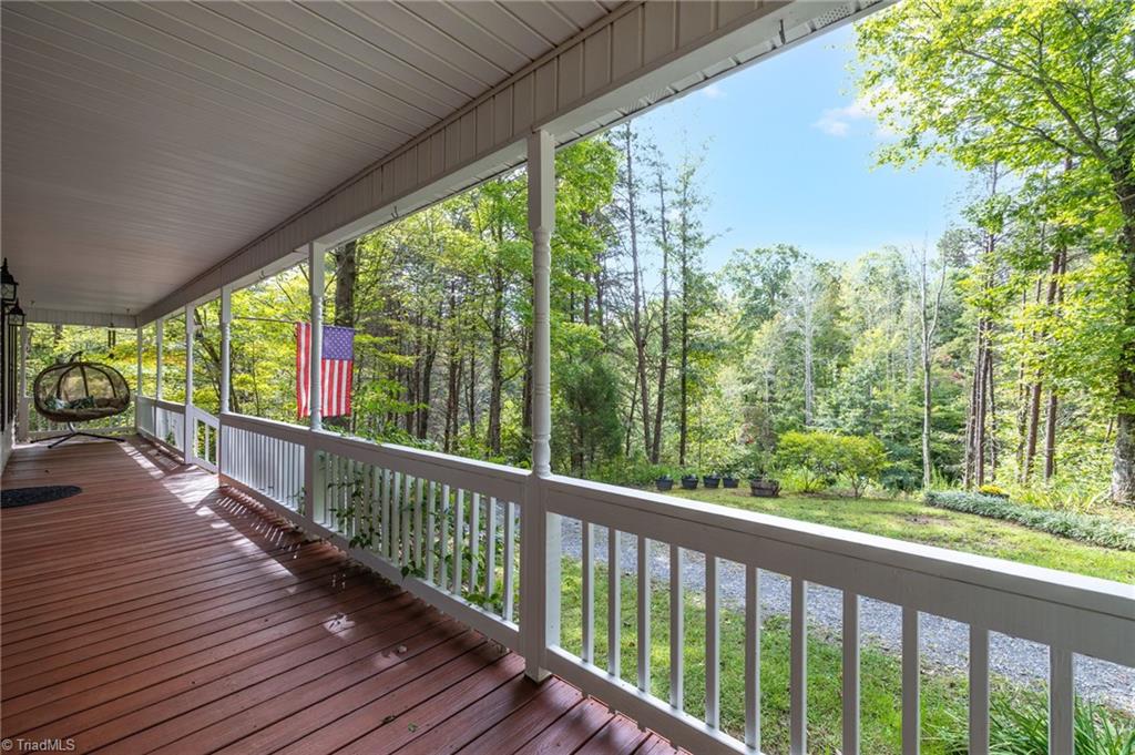 247 Quail Hollow Road Reidsville, NC 27320 - Photo 4 of 46