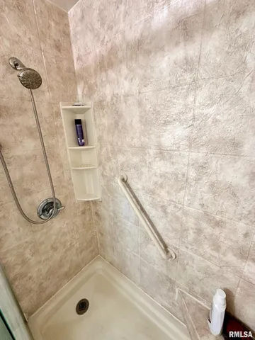 $112,000 | 13 Morningside Drive, Jacksonville, IL 62650