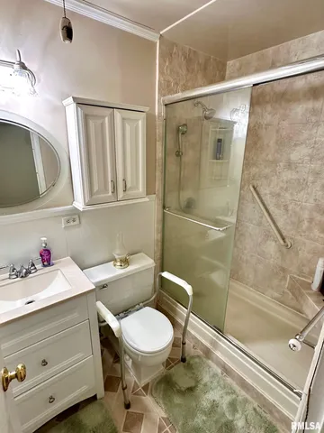 $112,000 | 13 Morningside Drive, Jacksonville, IL 62650