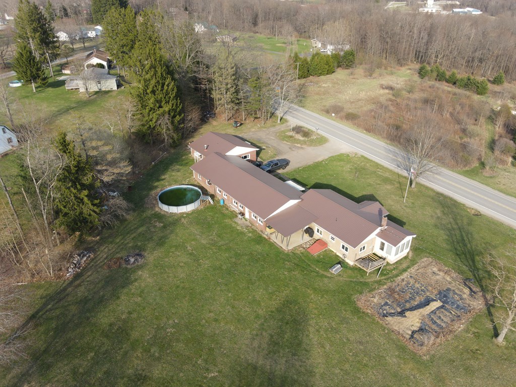 799 Mercer Road Franklin, PA 16323 - Photo 3 of 10 Gallery Image 3