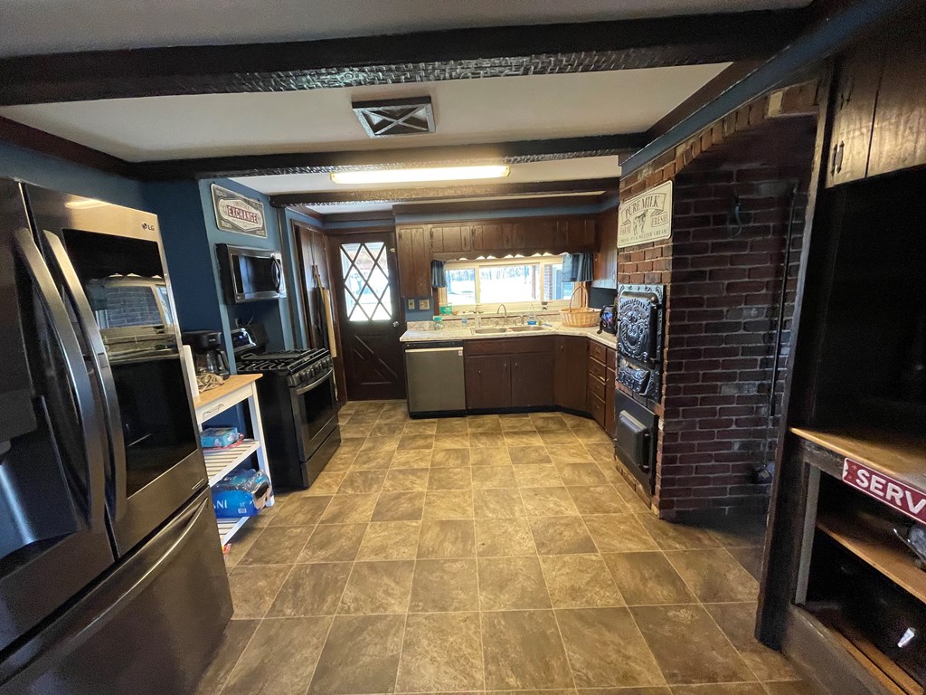799 Mercer Road Franklin, PA 16323 - Photo 5 of 10 Gallery Image 5