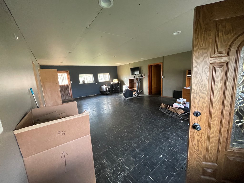 799 Mercer Road Franklin, PA 16323 - Photo 9 of 10 Gallery Image 9