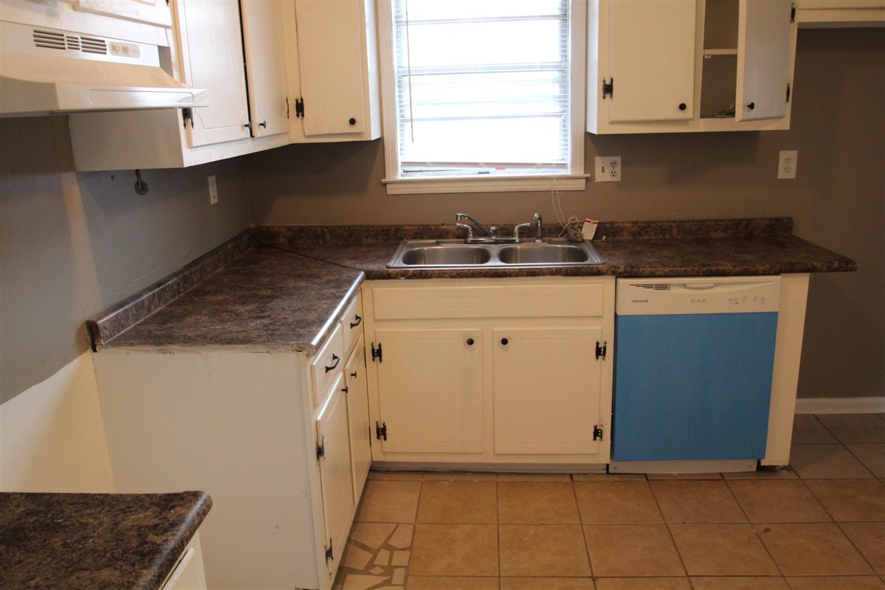 5130 Hudgins Road Memphis, TN 38116 - Photo 3 of 11