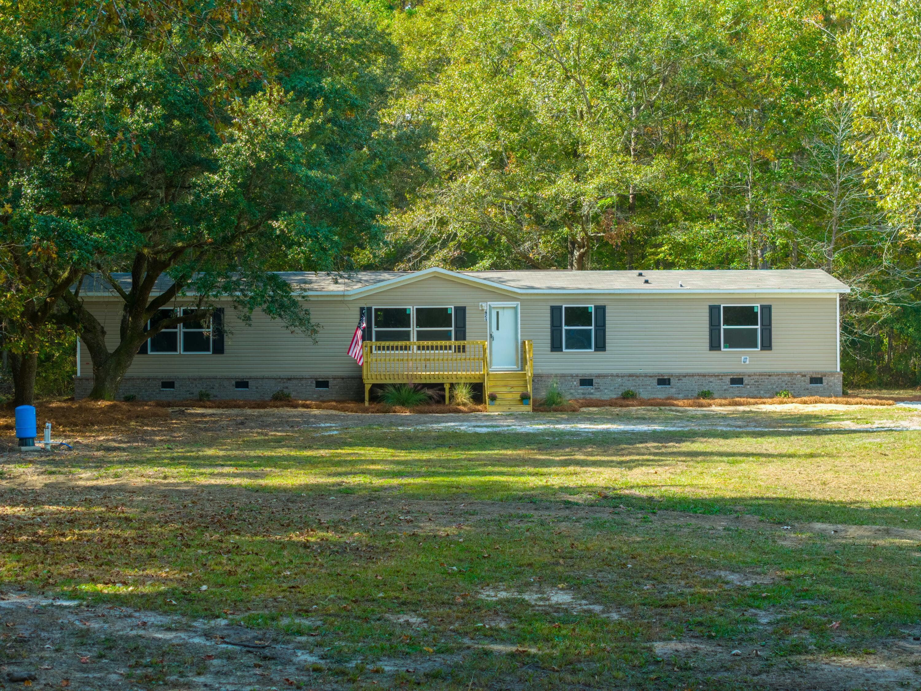 421 Rufus Road Moncks Corner, SC 29461 - Photo 6 of 47 DJI_20241101133324_0013_D