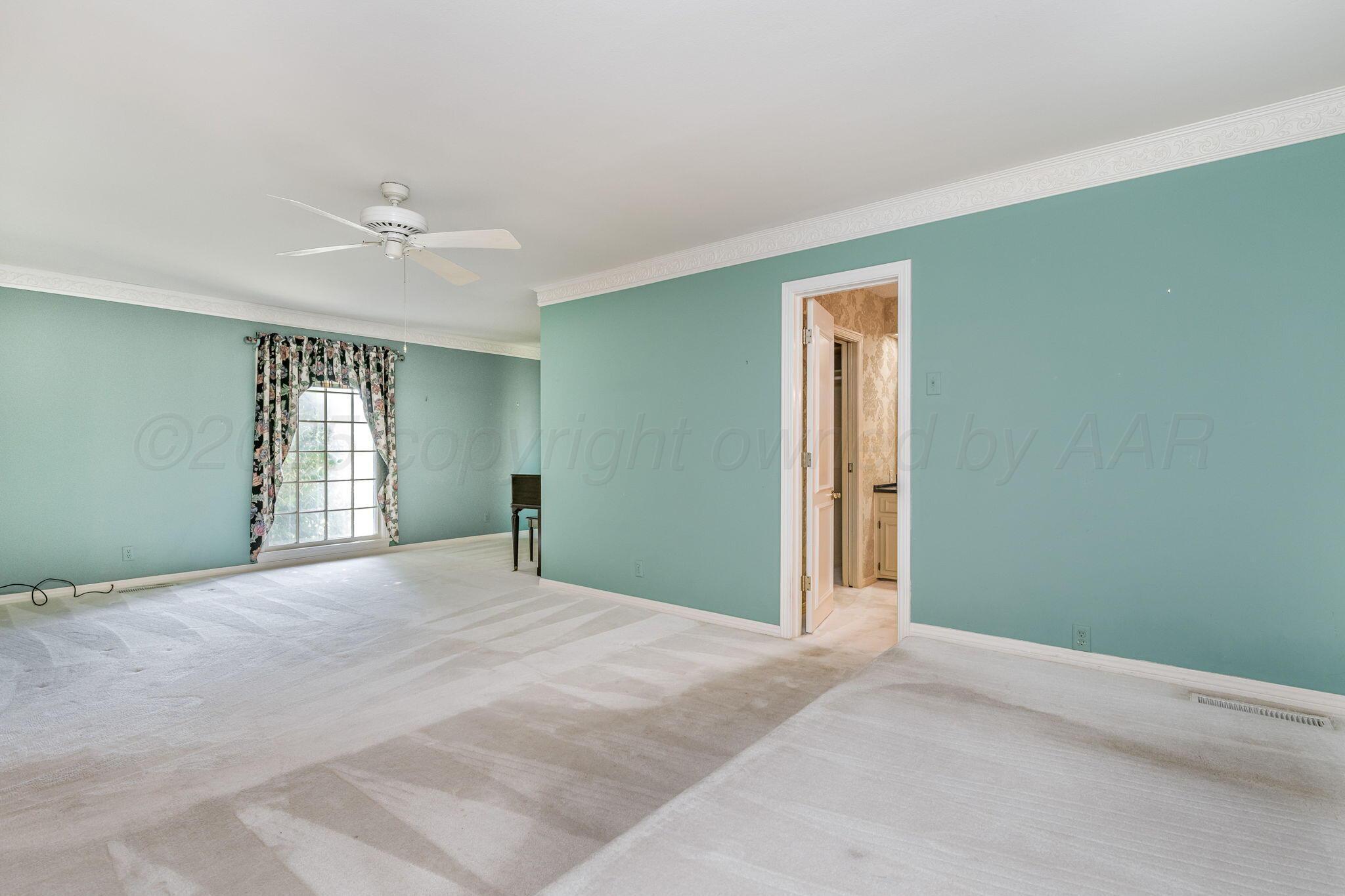 112 Western Street Claude, TX 79019 - Photo 28 of 41 a view of an empty room with a window