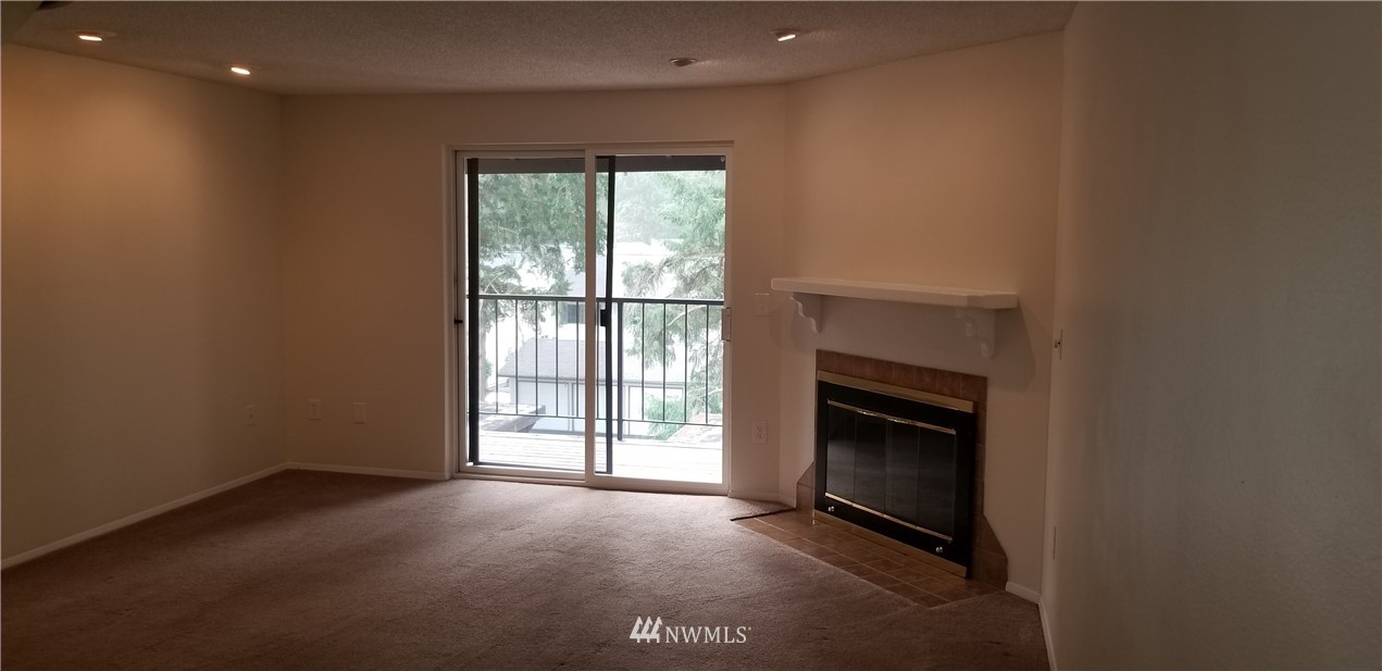 4601 Grandview Drive West, Unit R317 University Place, WA 98466 - Photo 2 of 14