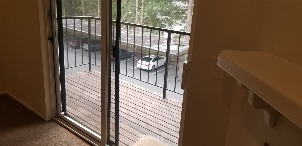 4601 Grandview Drive West, Unit R317 University Place, WA 98466 - Photo 3 of 14