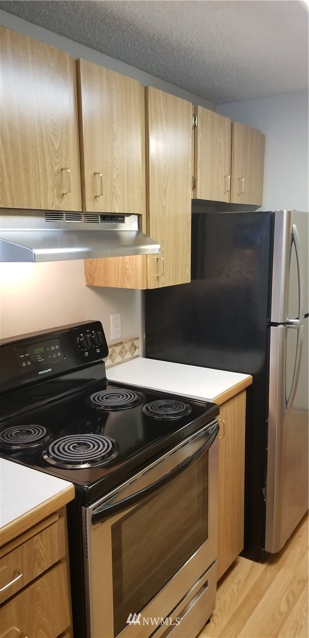 4601 Grandview Drive West, Unit R317 University Place, WA 98466 - Photo 4 of 14