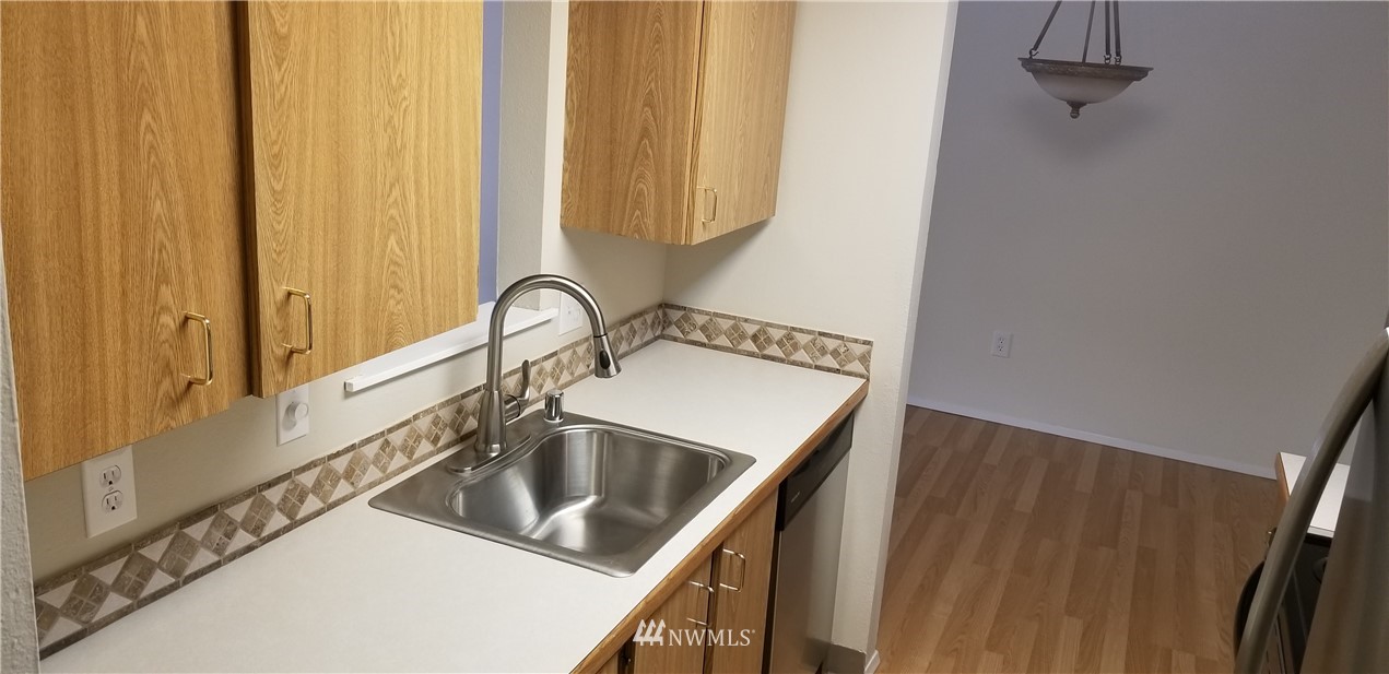 4601 Grandview Drive West, Unit R317 University Place, WA 98466 - Photo 7 of 14