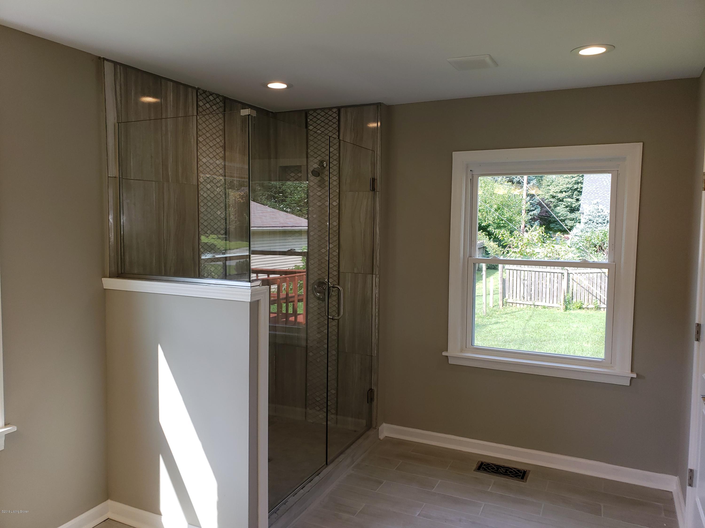 231 Hemingway Road Louisville, KY 40207 - Photo 16 of 37 20190709_172021