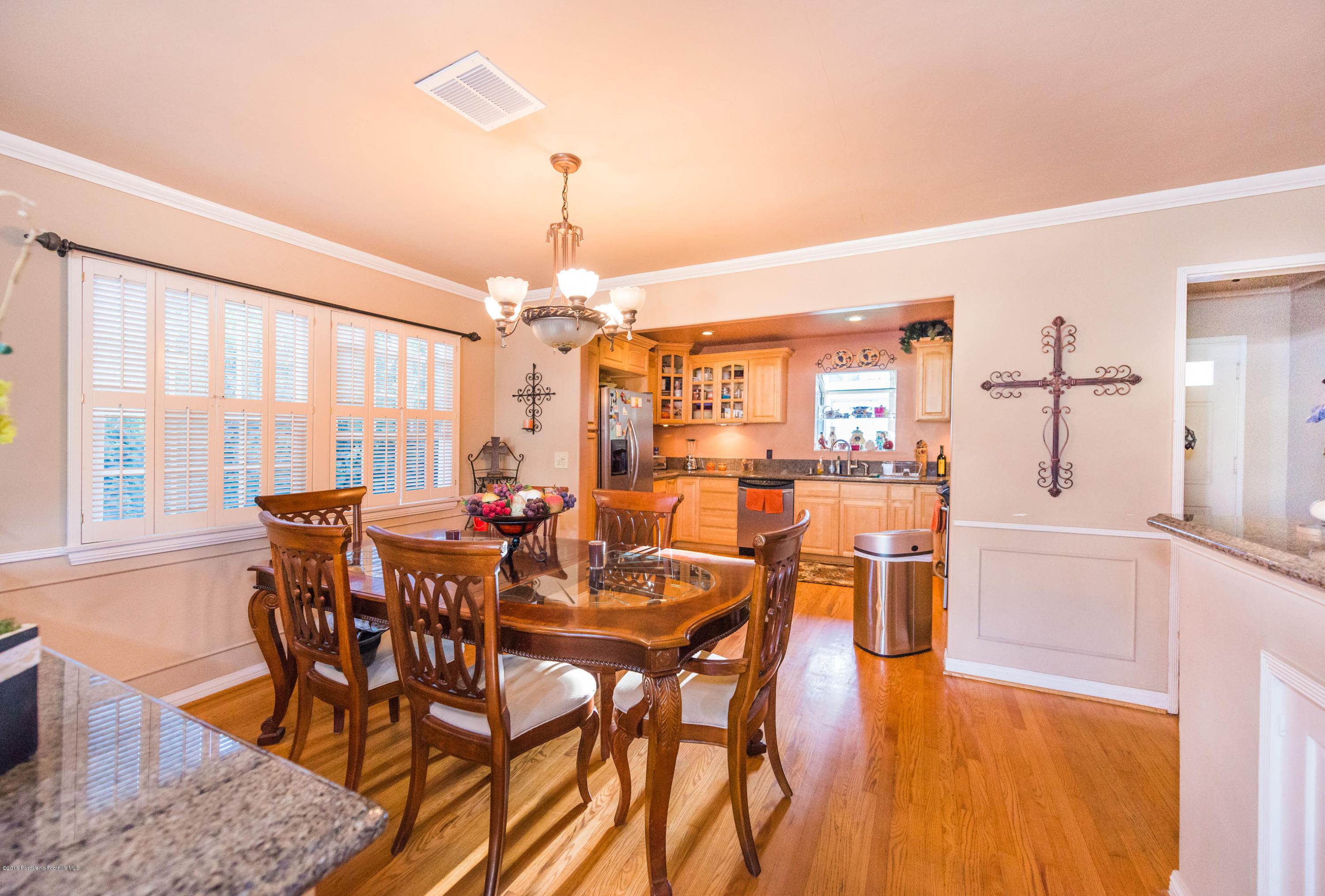 1272 Crescent Drive Glendale, CA 91205 - Photo 12 of 51 RSU_6426