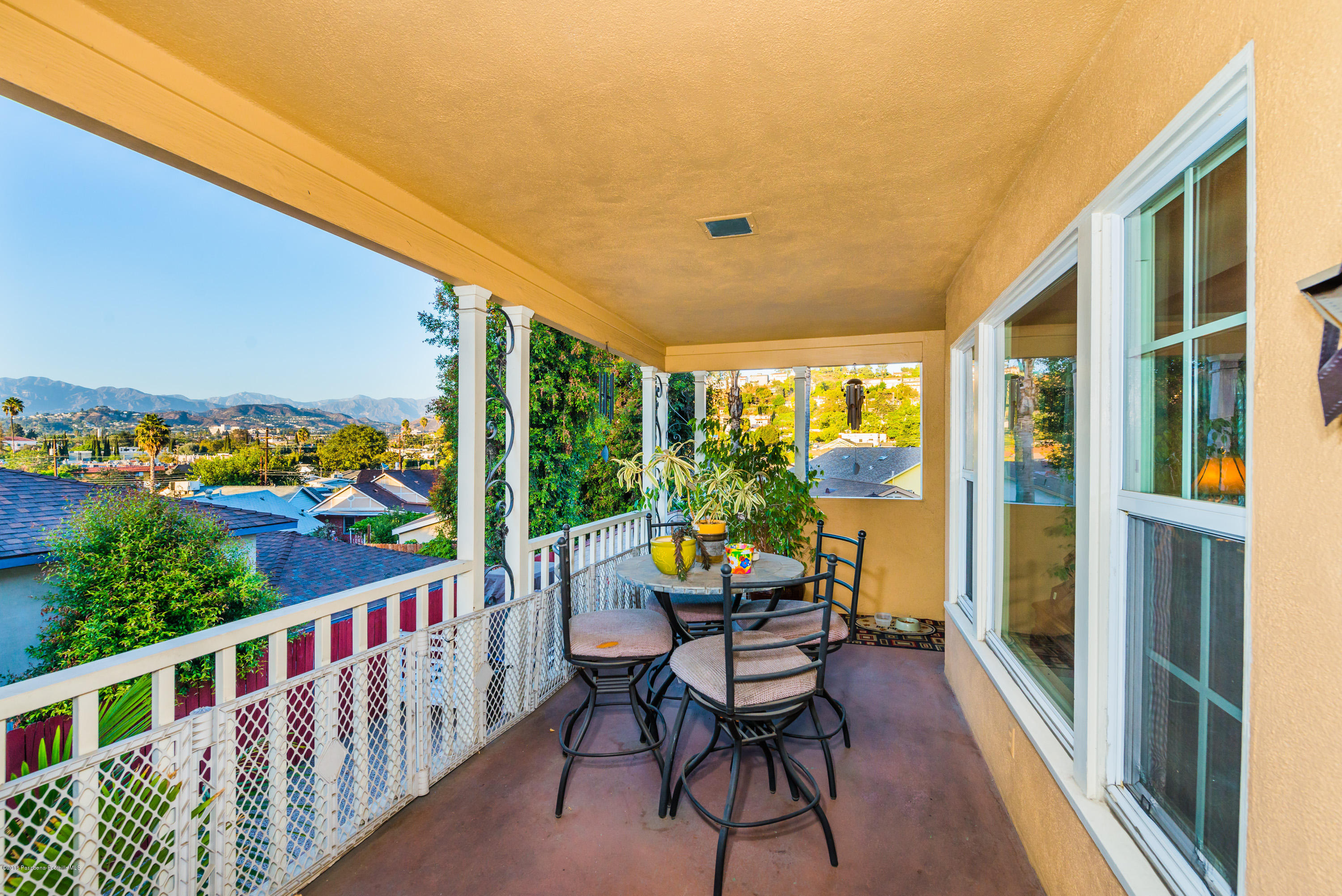 1272 Crescent Drive Glendale, CA 91205 - Photo 20 of 51 RSU_6493