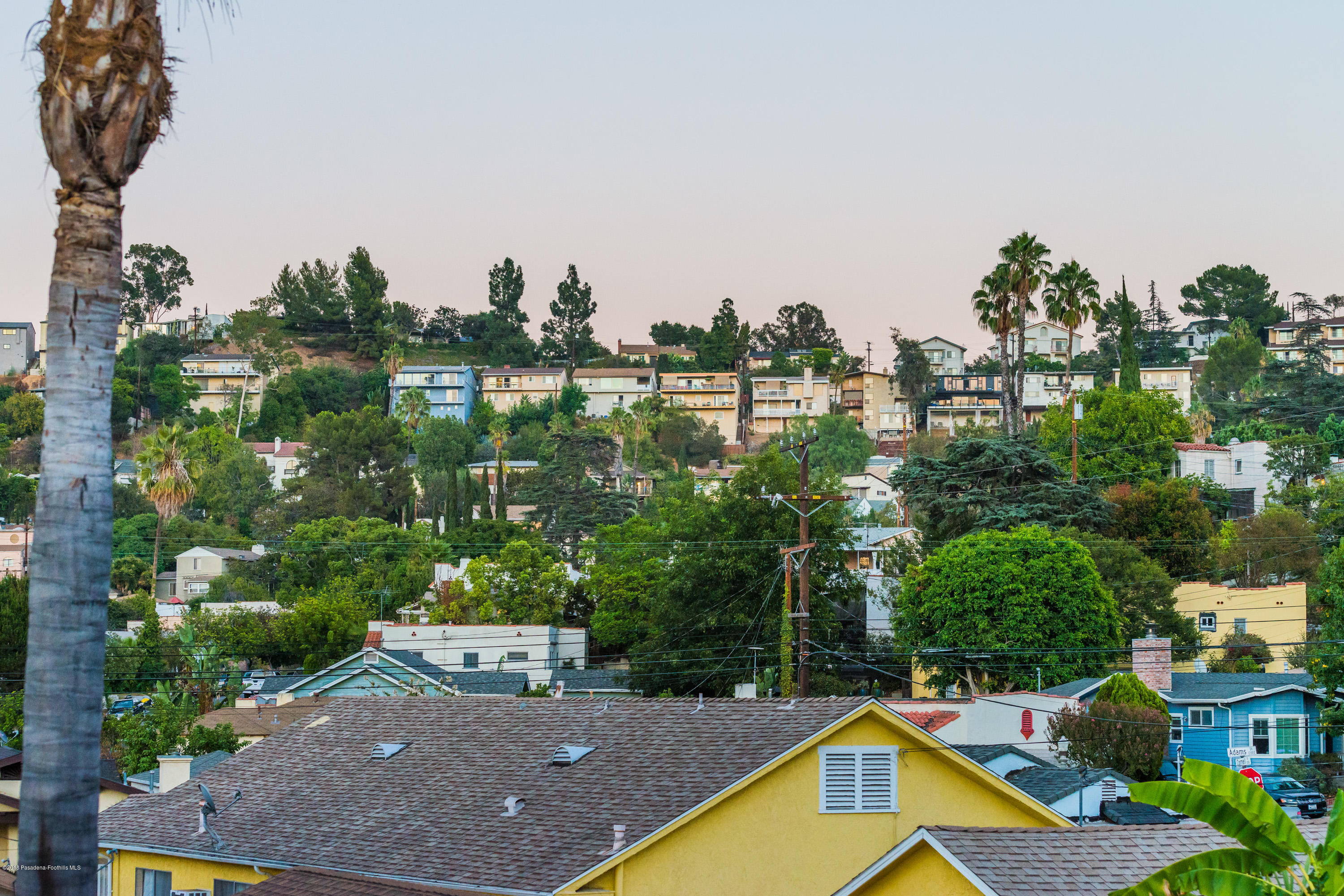 1272 Crescent Drive Glendale, CA 91205 - Photo 35 of 51 RSU_6554